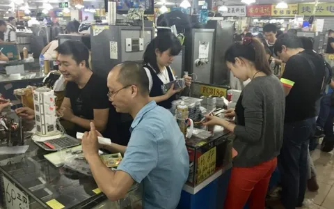 iPhone da parti di ricambio: in Cina li assemblano da zero