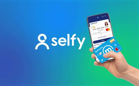 SelfyConto: carta debito gratuita e buono regalo Amazon da 100€