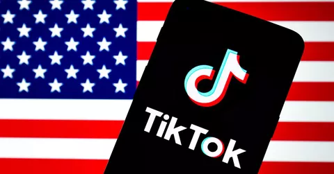 TikTok, per il governo USA Trump ha il potere di bloccarla
