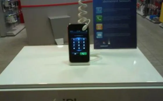 iPhone 3G: le prime foto (dalla Svizzera)