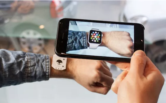 Provare l’Apple Watch in realtà aumentata con ARWatch