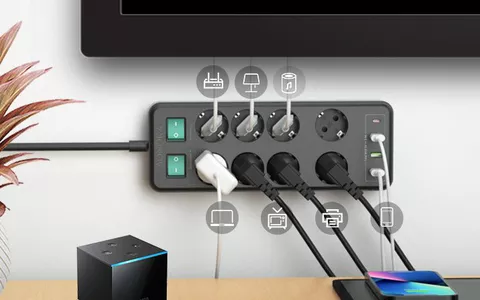 Ciabatta elettrica USB C 8 prese e 2 interruttori indipendenti: connetti tutto in sicurezza a soli 24€