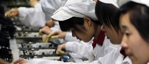 Foxconn: i robot non sostituiranno gli operai