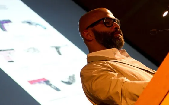 Apple ha assunto Arem Duplessis, design director del New York Times Magazine