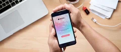 Eddy Cue tra Apple Music e il roaming su iPhone