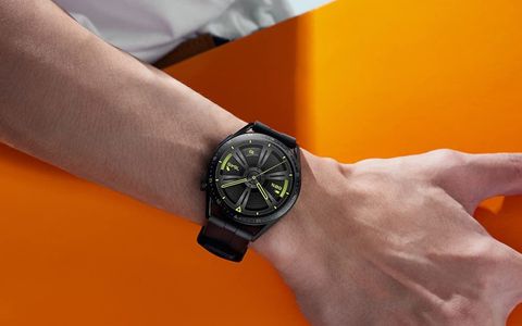 Huawei Watch GT 3, wearable con design PREGEVOLE a prezzo shock (-32%)