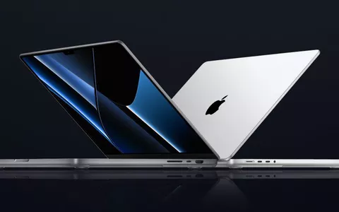 Apple REGALA il MacBook Pro 2021: oggi lo paghi quasi 500 EURO IN MENO!