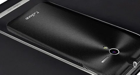 ASUS Padfone 2: lo smartphone diventa tablet