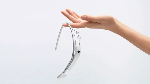 Apple Glasses, nuovo brevetto allude ad occhiali smart