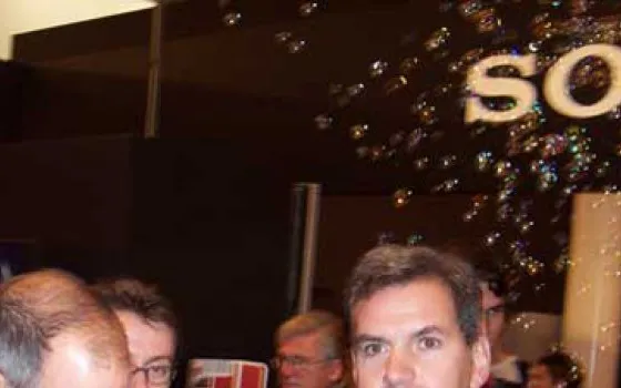 Steve Jobs compra un walkman?