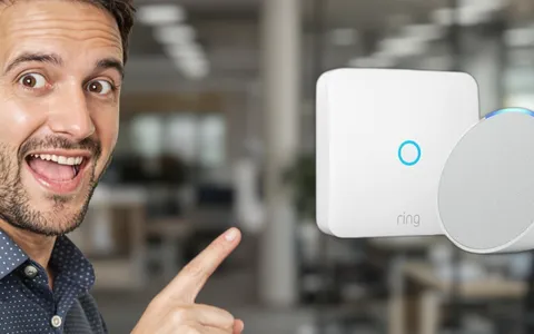Offerta Shock su Amazon: citofono Ring Intercom + Echo Pop a soli 56,99€