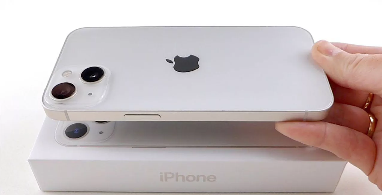 Apple iPhone 13 GALASSIA (256GB) PREZZO SCANDALO su eBay: sconto MAI VISTO prima