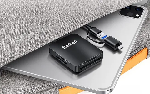 Lettore di schede adattatore 4 in 1 di Beikell: il gadget INDISPENSABILE costa 10€