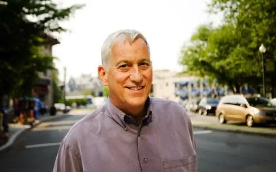 Isaacson: Jobs voleva reinventare TV, libri e fotografia