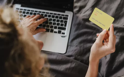 Carta di credito gratuita: averne una è possibile, anche senza un nuovo conto