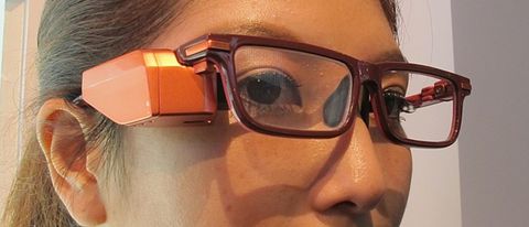 Toshiba Glass, mostrati i rivali dei Google Glass