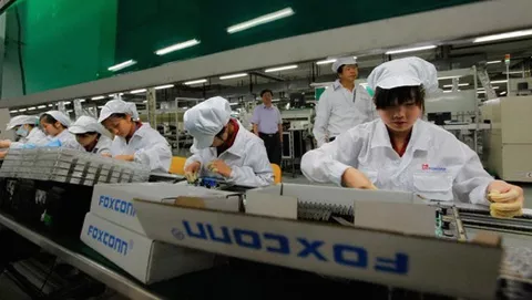 iPhone 6, robot nelle fabbriche di Foxconn per accelerare la produzione