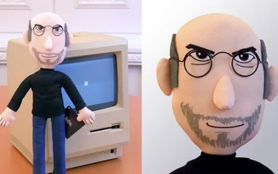 Uno Steve Jobs sulla scrivania