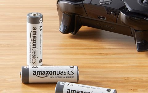 Batterie alcaline AA, fai scorta con l'economica confezione da 40 unità di Amazon