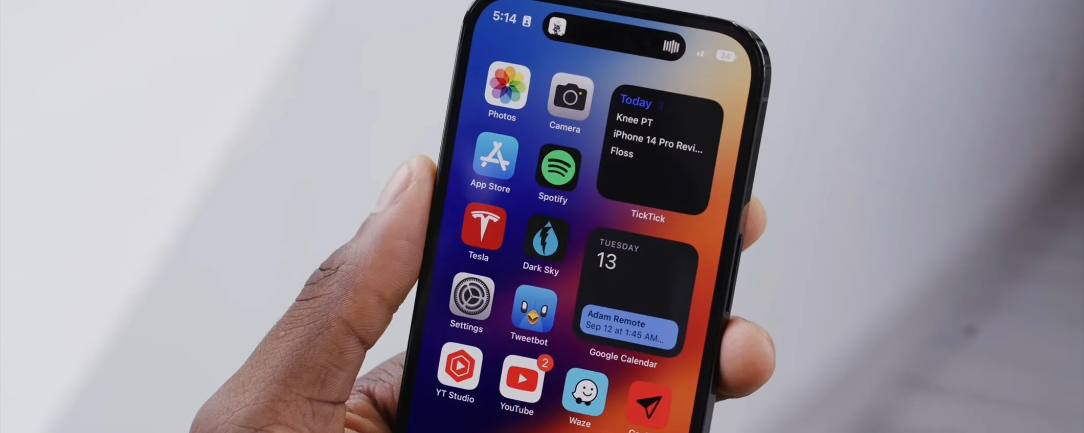 iPhone 14 Pro: sono online le PRIME RECENSIONI, ecco cosa ci dicono