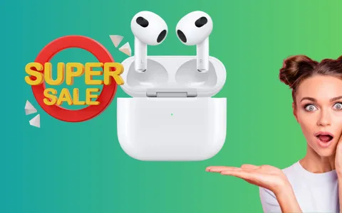 Apple AirPods Pro 2: le migliori cuffie in circolazione in promo speciale (-18%)