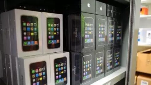 AT&T esaurisce le scorte di iPhone 3G S solo con i pre-ordini