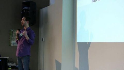Jon Bell confronta l'interfaccia di WP7 con quella di iOS