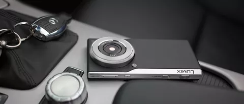 Panasonic CM1: metà smartphone, metà fotocamera
