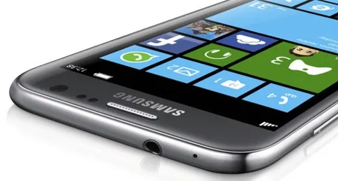 Samsung ATIV S, il primo Windows Phone 8