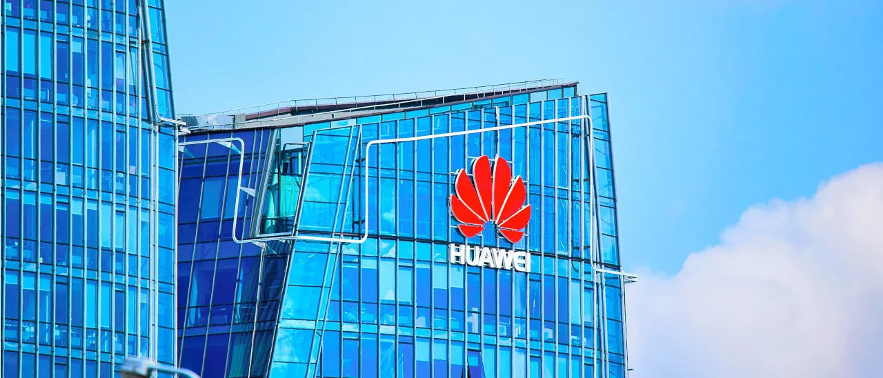 Huawei licenzia un impiegato per spionaggio