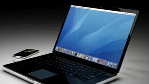 Video di un MacBook Pro nero