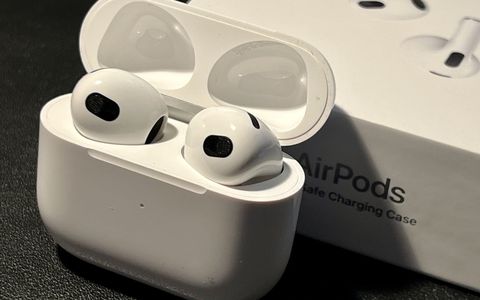 Apple AirPods 3ª scontatissime su Amazon, o le prendi ora o mai più