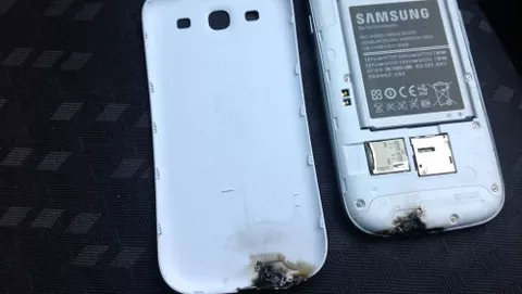 Samsung Galaxy S3 esploso, tutta colpa del microonde