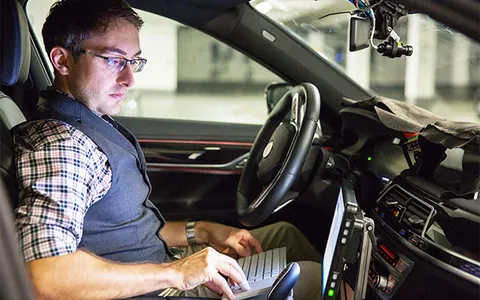 BMW, nuovo centro di ricerca sulla guida autonoma