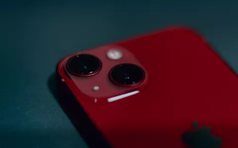 iPhone 14 (PRODUCT) RED accende il weekend INFUOCATO di Amazon