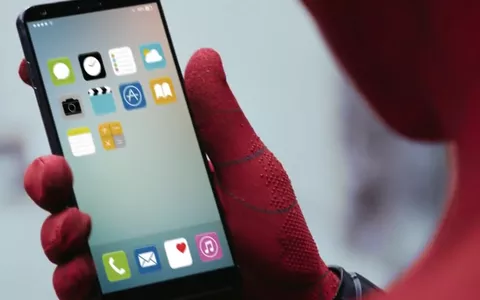 iPhone 8 compare nel prossimo film di Spiderman