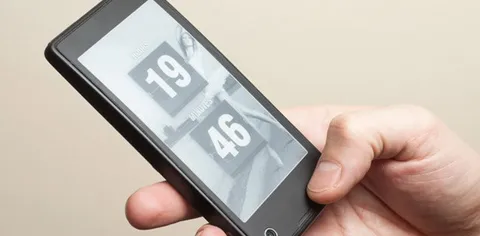 YotaPhone, lancio internazionale a dicembre