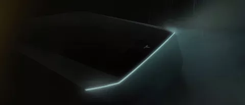 Tesla, il pickup elettrico arriverà a novembre