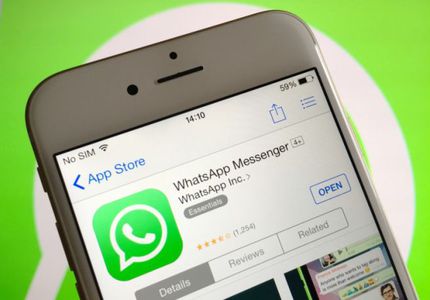 WhatsApp su iPhone: ora Siri supporta invio e lettura messaggi
