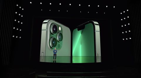 Apple lancia iPhone 13 Verde e Verde Alpino all'evento dell'8 marzo
