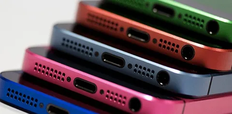 iPhone 5S e iPhone low cost colorati da settembre