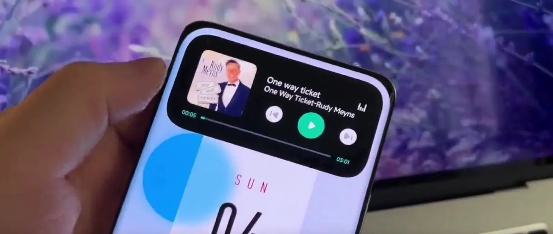 Dynamic Island: la grande novità di iPhone 14 Pro già clonata su Android