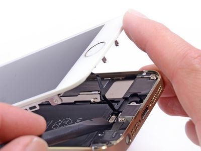 Riparazioni di terze parti allo schermo di iPhone non invalideranno più la garanzia