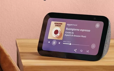 Casa intelligente con Echo Show 5 e Alexa a prezzo STRACCIATO su Amazon