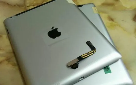 Foto del presunto iPad aggiornato con porta Lightning