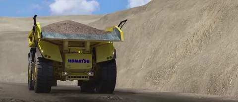 Komatsu porta i mezzi self-driving in cantiere