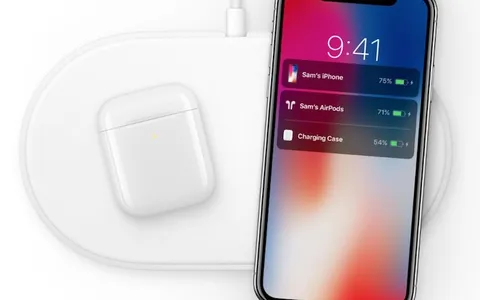 AirPower, Apple si lascia scappare (di nuovo) il tappetino wireless
