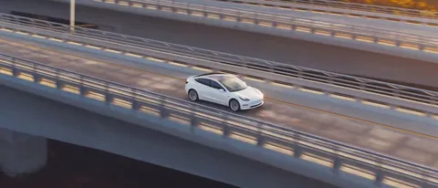 Tesla apre il configuratore della Model 3 a tutti