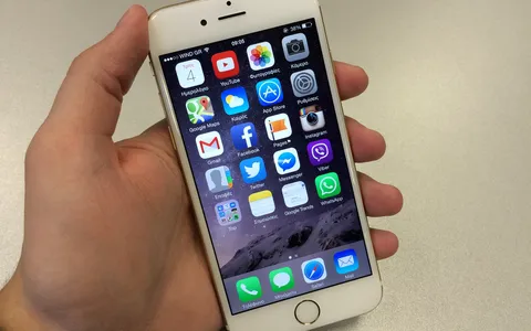 Sfondi iPhone animati: quanta batteria consumano