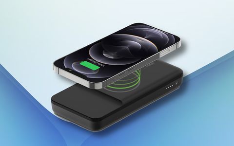 La batteria magnetica di Belkin è perfetta per il tuo iPhone 14: lo SCONTO è del 37%